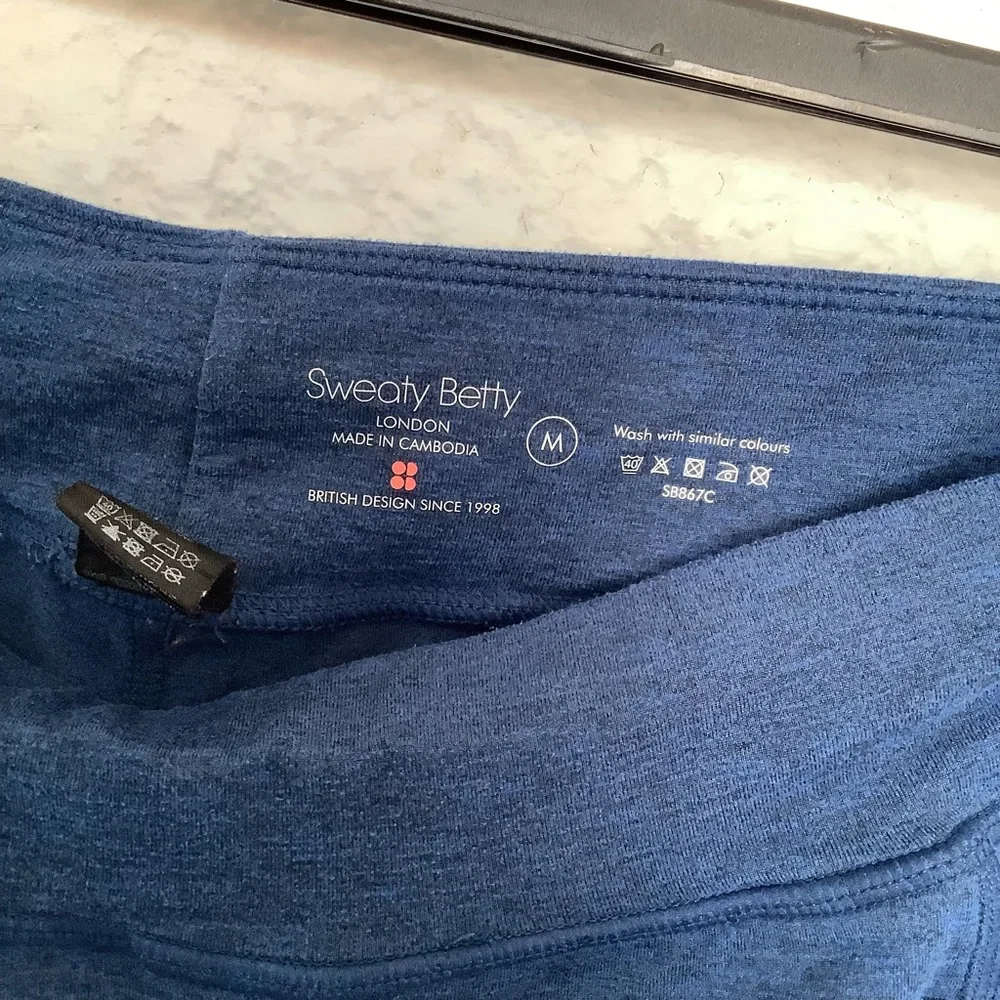 Sweaty Betty Cropped Yoga Pants - Size M - Blue - Lightweight - Picture 6 of 6